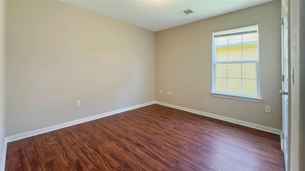 7406 Blue Jay Drive - Photo 5