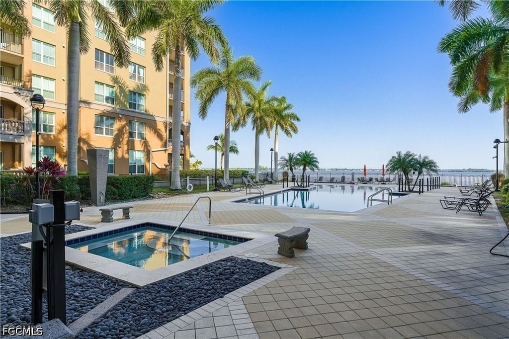 2825 Palm Beach Boulevard - Photo 12