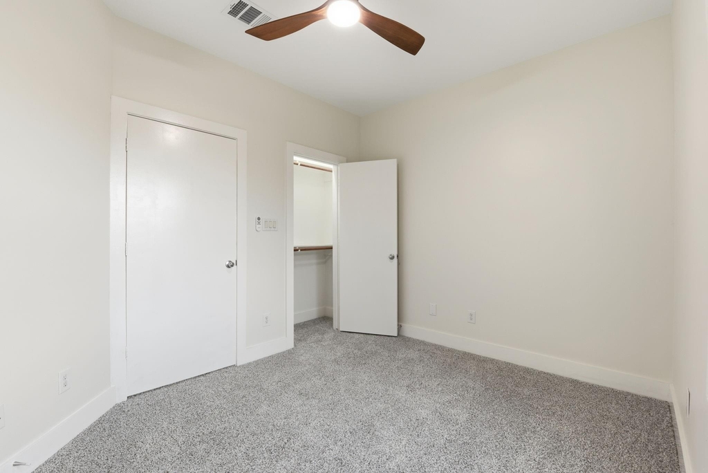 2028 Tuam Street - Photo 34