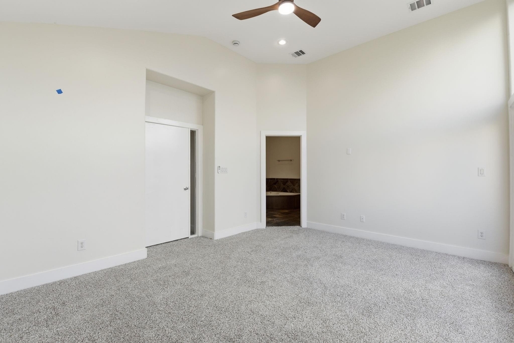 2028 Tuam Street - Photo 33