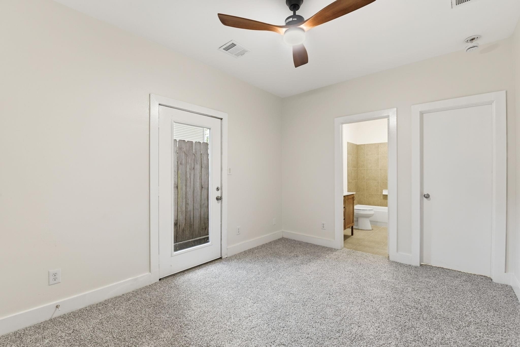 2028 Tuam Street - Photo 24