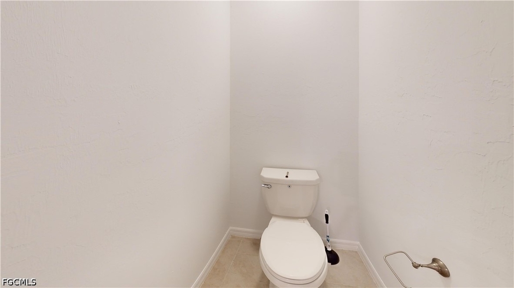 1908 Nw 26th Place - Photo 3