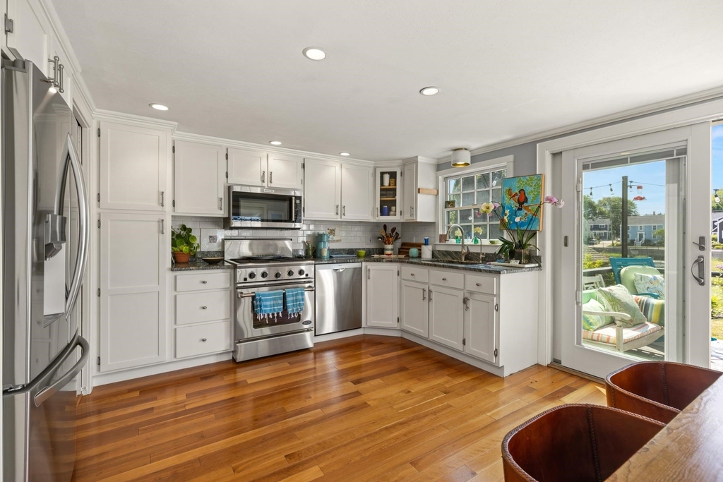 18 Walden - Photo 12