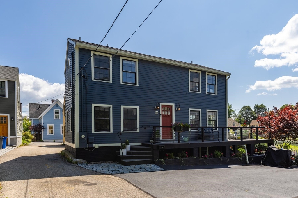 18 Walden - Photo 1