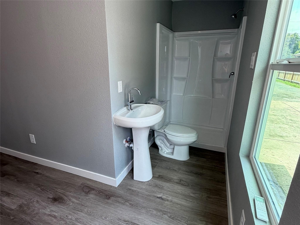 2909 King Street - Photo 8