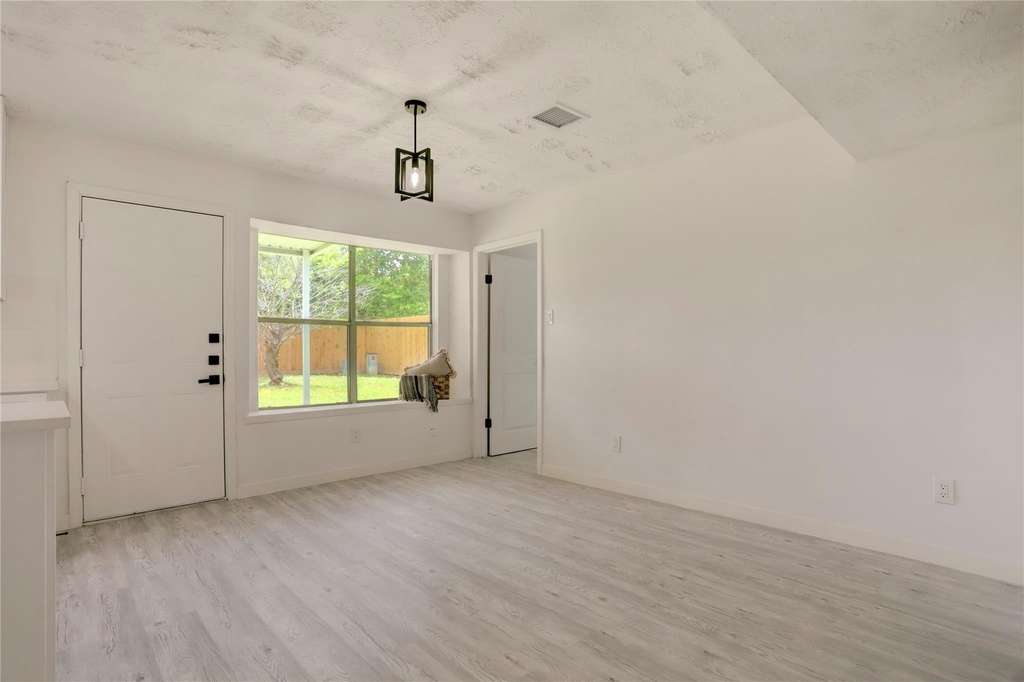 7926 Windy Creek Drive - Photo 24