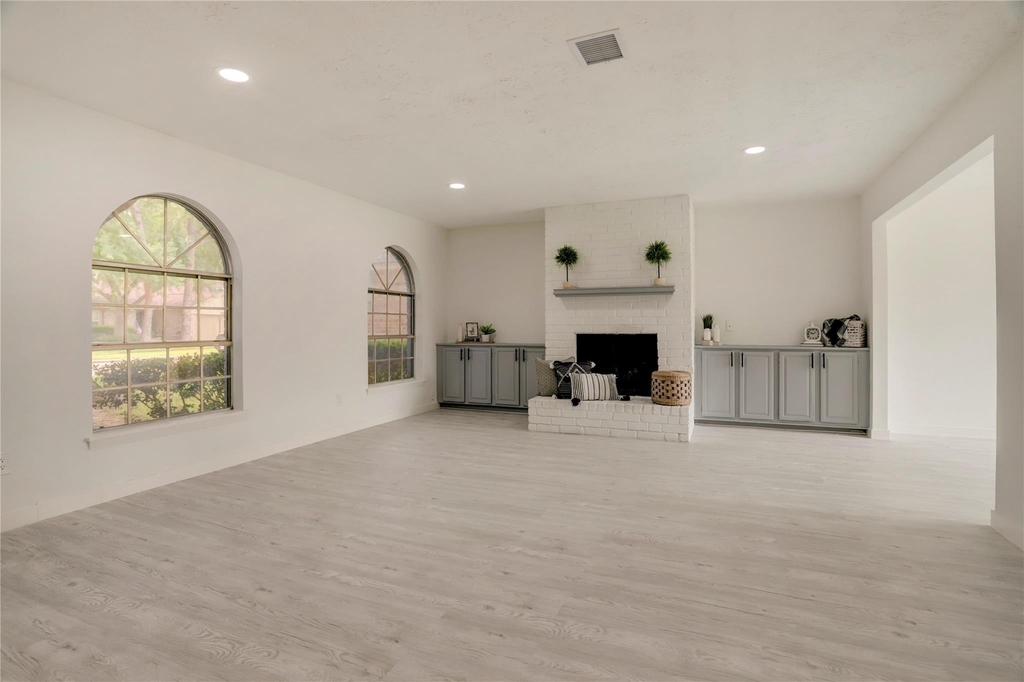 7926 Windy Creek Drive - Photo 10