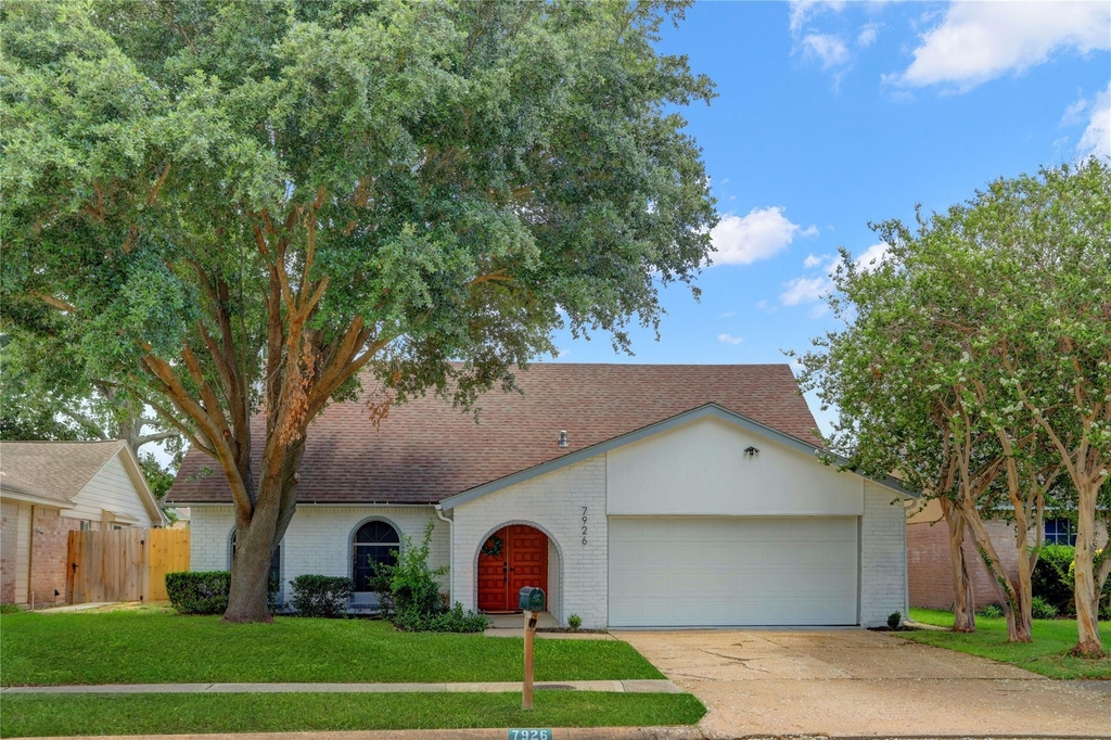 7926 Windy Creek Drive - Photo 3