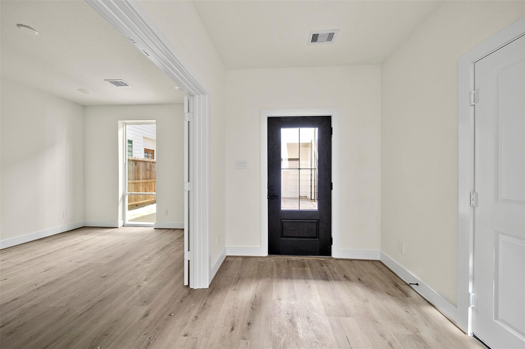 2618 Dennis Street - Photo 12