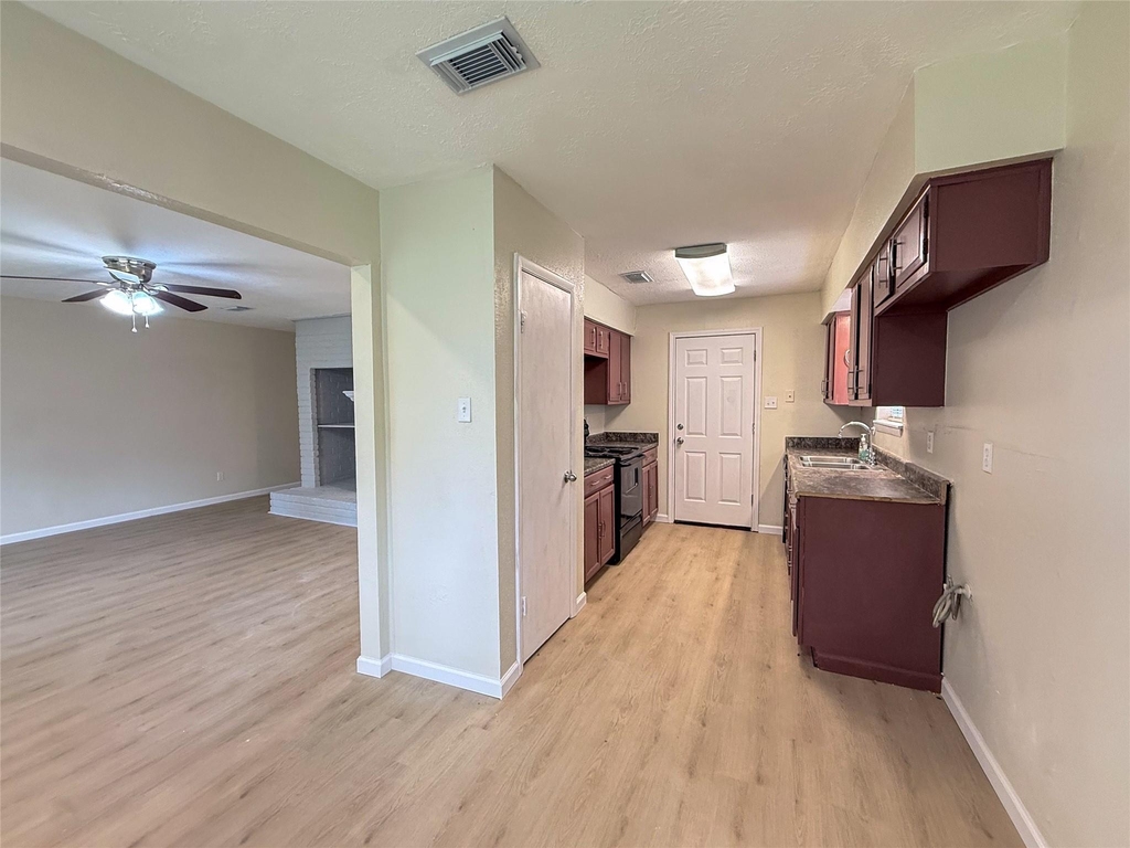 4251 Rosegate Drive - Photo 2