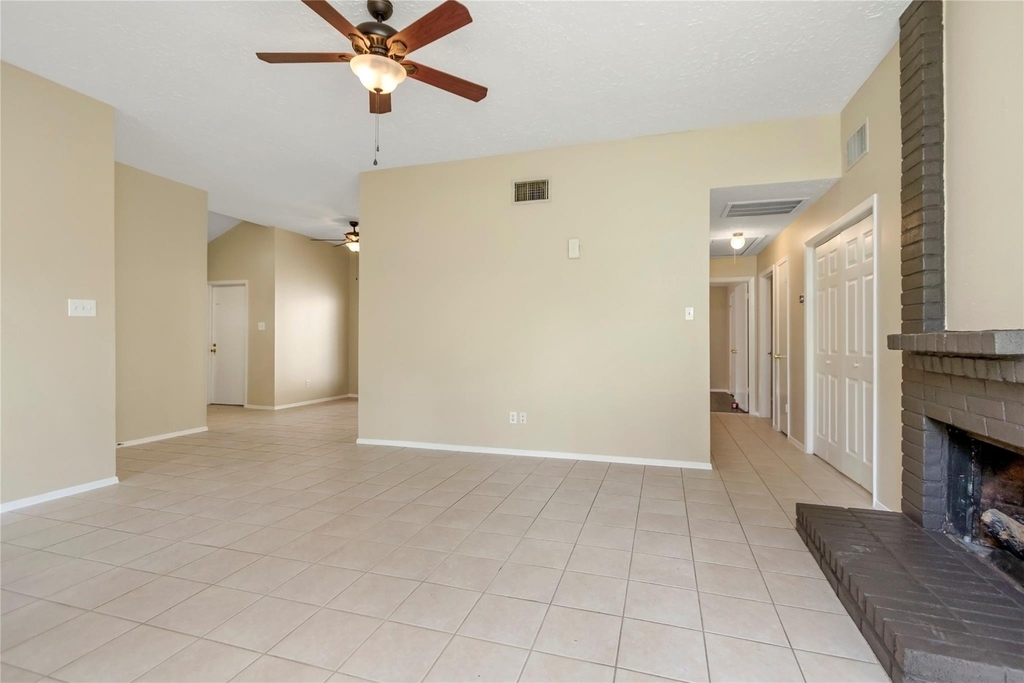 6903 Foxmont Lane - Photo 14