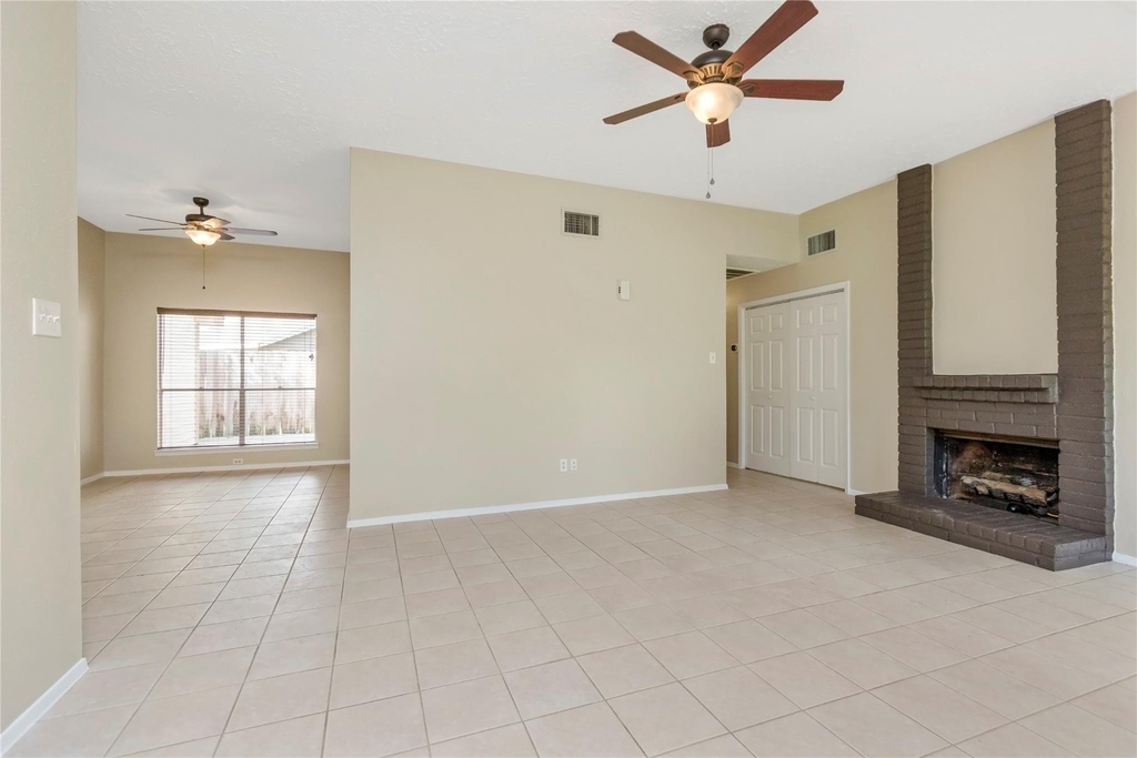 6903 Foxmont Lane - Photo 13