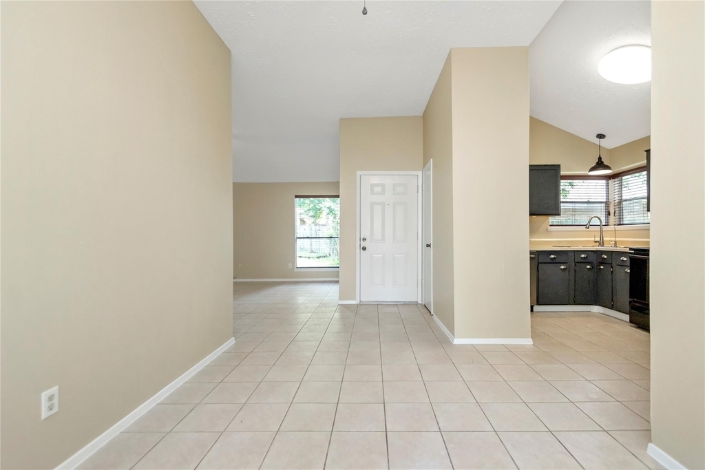 6903 Foxmont Lane - Photo 5