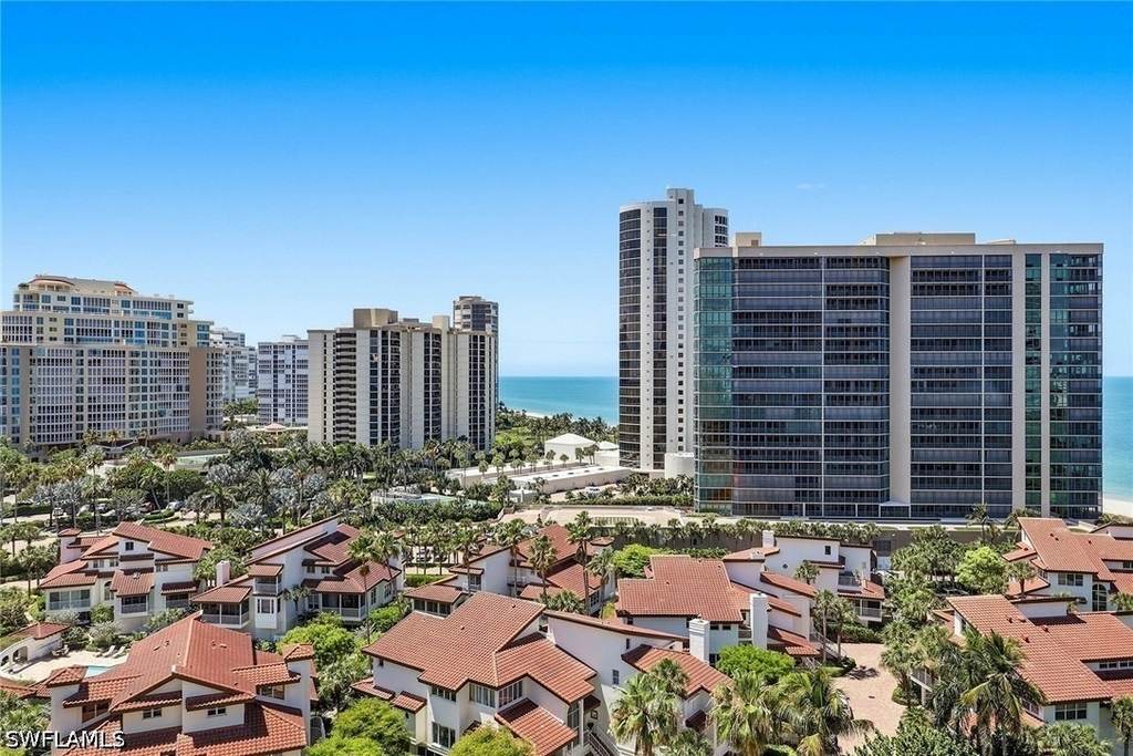 4751 Gulf Shore Boulevard N - Photo 16