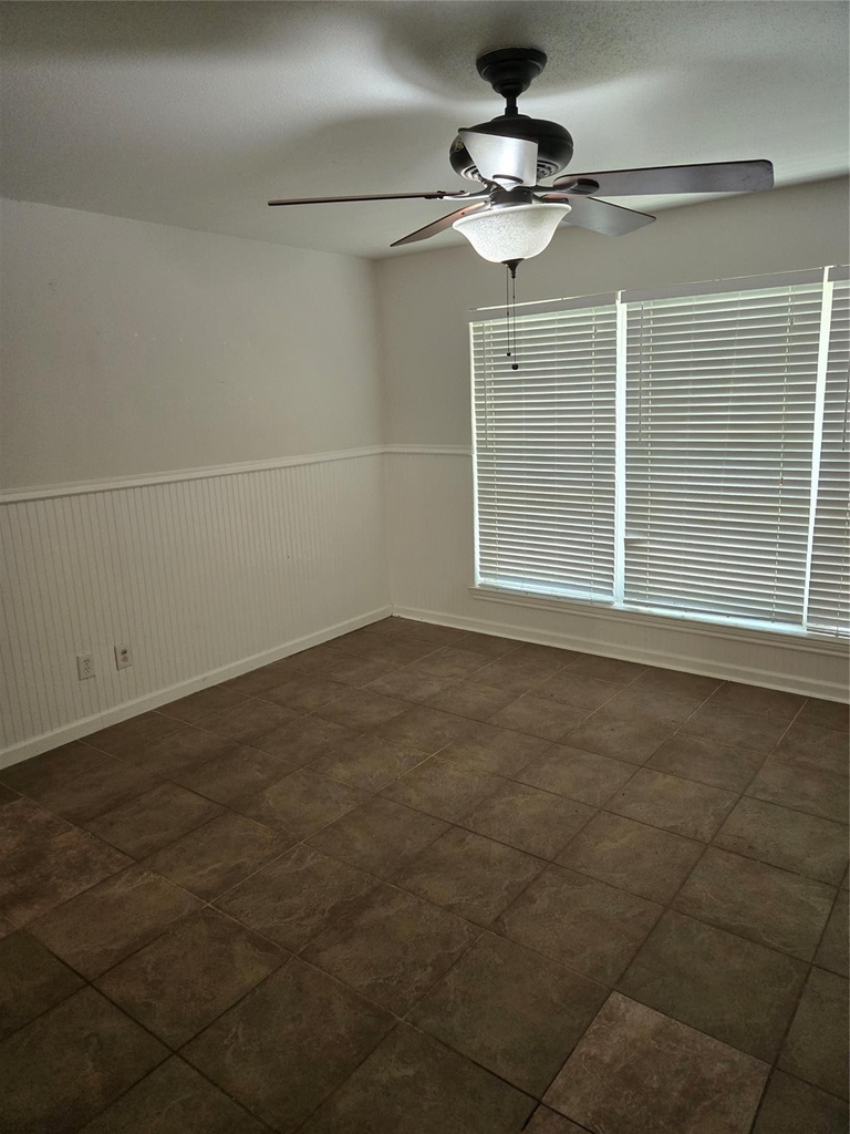 5550 N Braeswood Boulevard - Photo 3