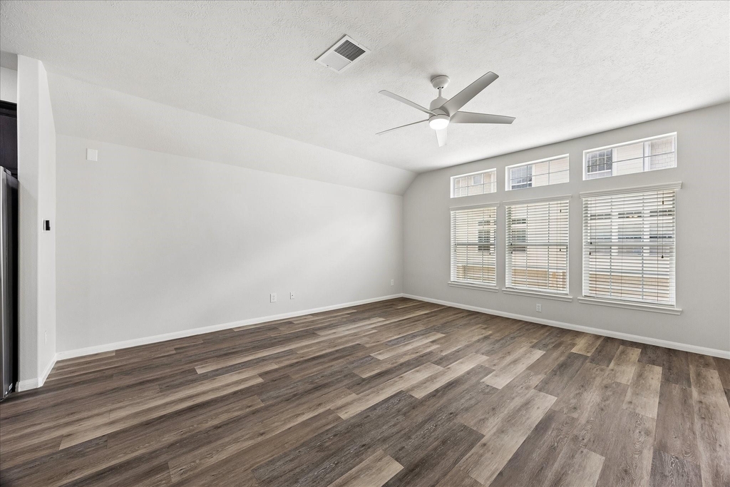 3328 Masters Point Drive - Photo 5