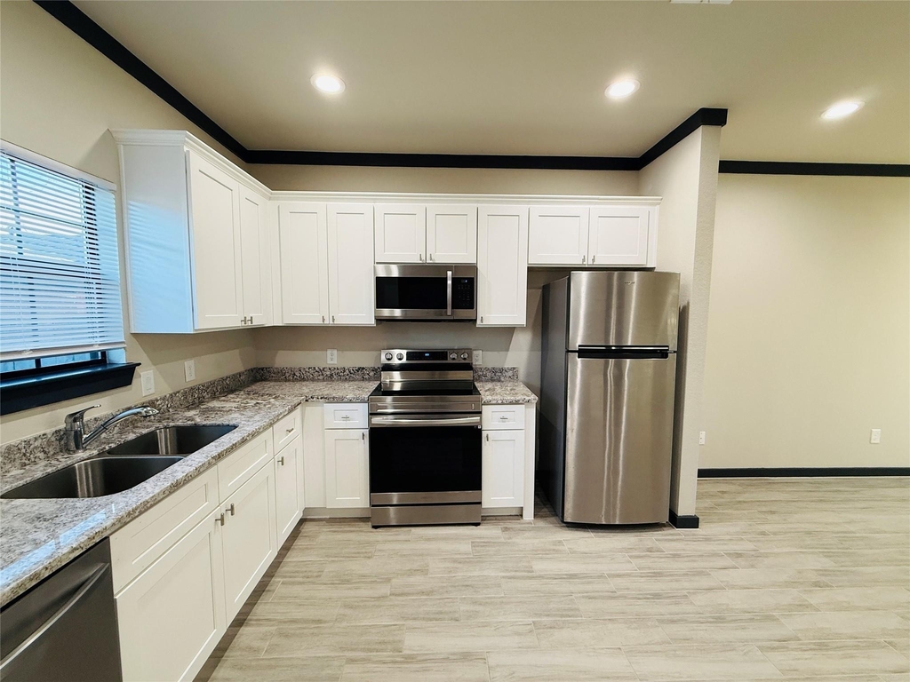 4802 Cruse Rd - Photo 8