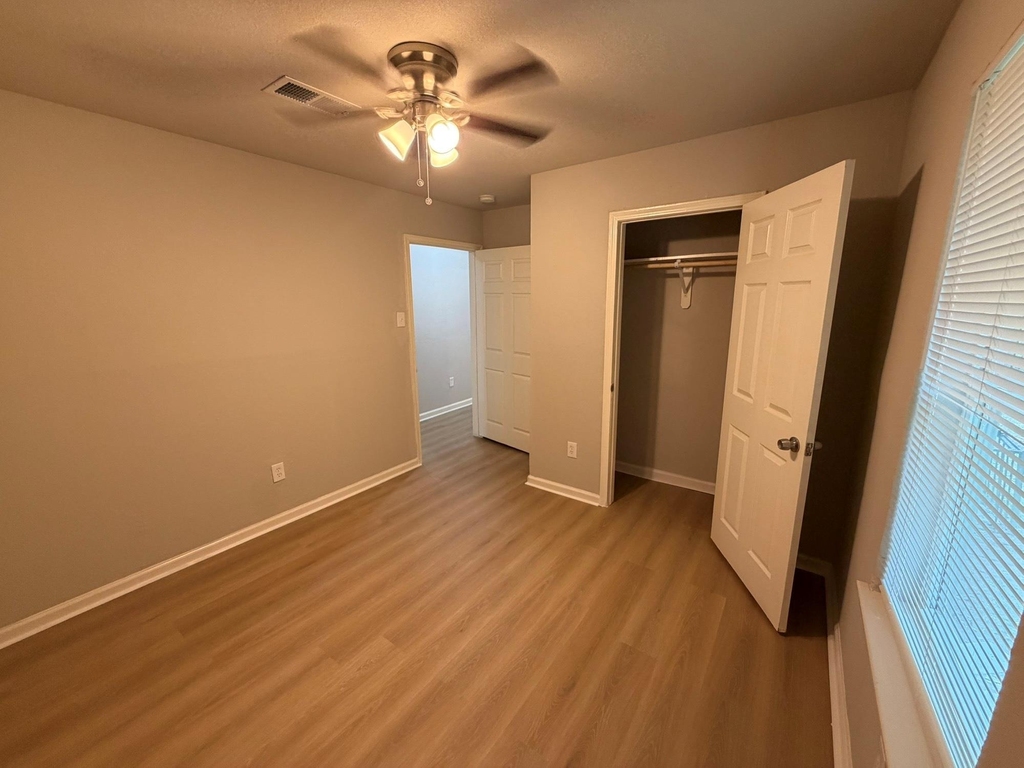 4706 N Wayside - Photo 6