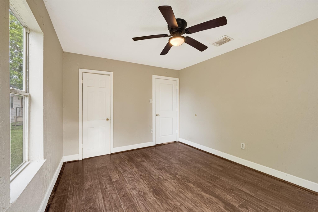 7526 Bywood Street - Photo 14