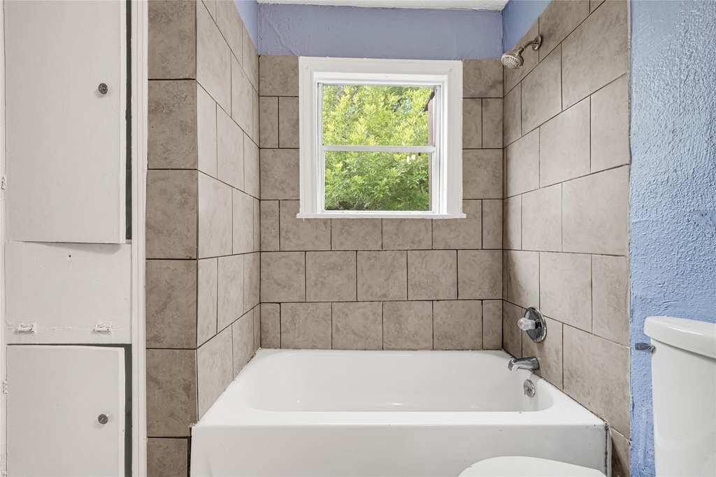 7526 Bywood Street - Photo 16