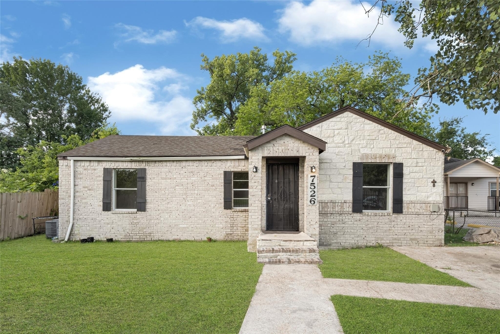 7526 Bywood Street - Photo 0