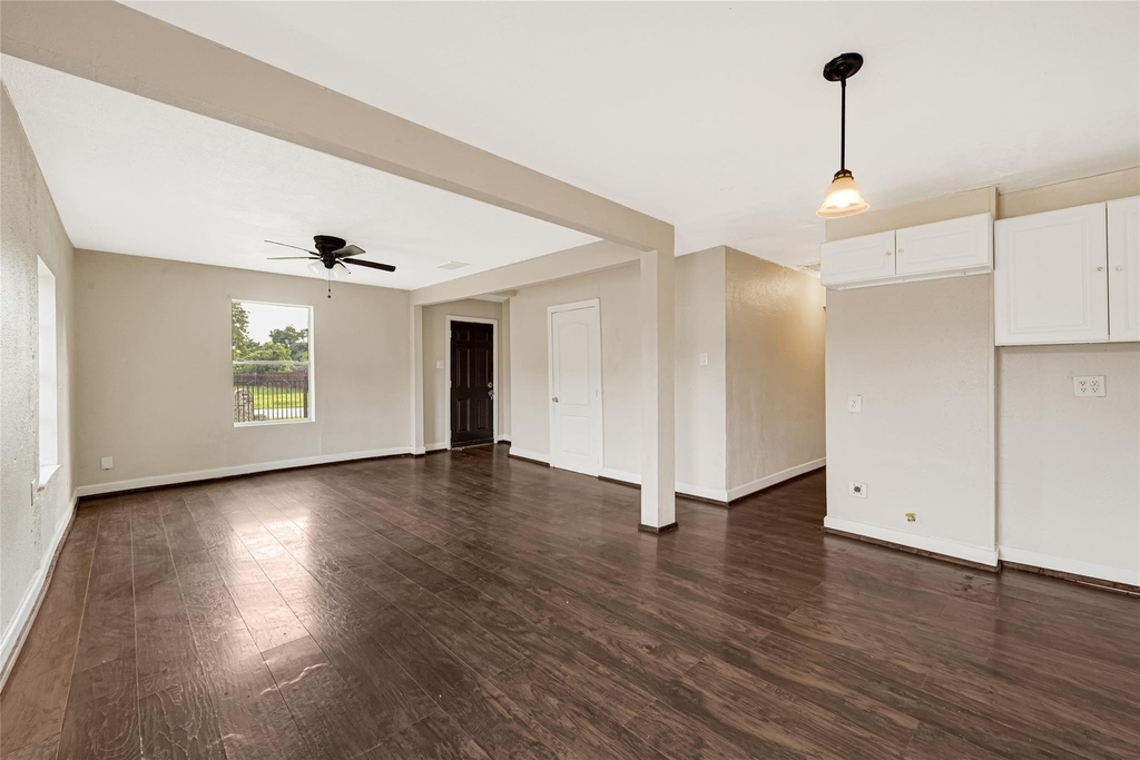 7526 Bywood Street - Photo 8