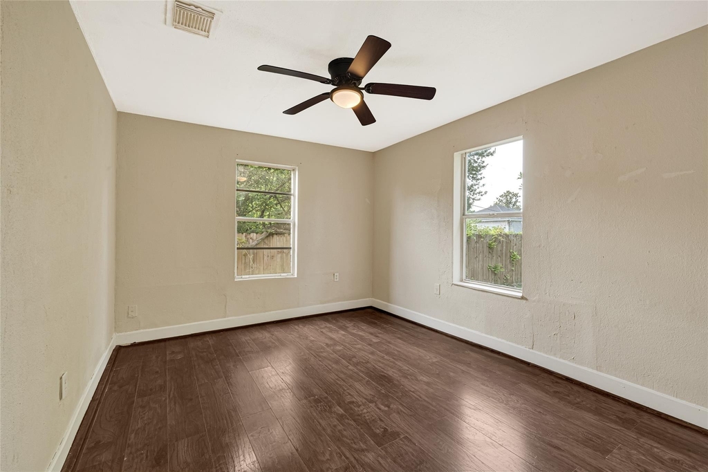 7526 Bywood Street - Photo 13