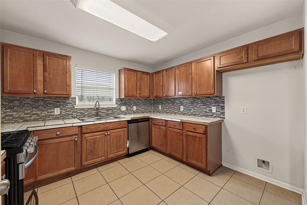 6619 Wellington Meadows Drive - Photo 14