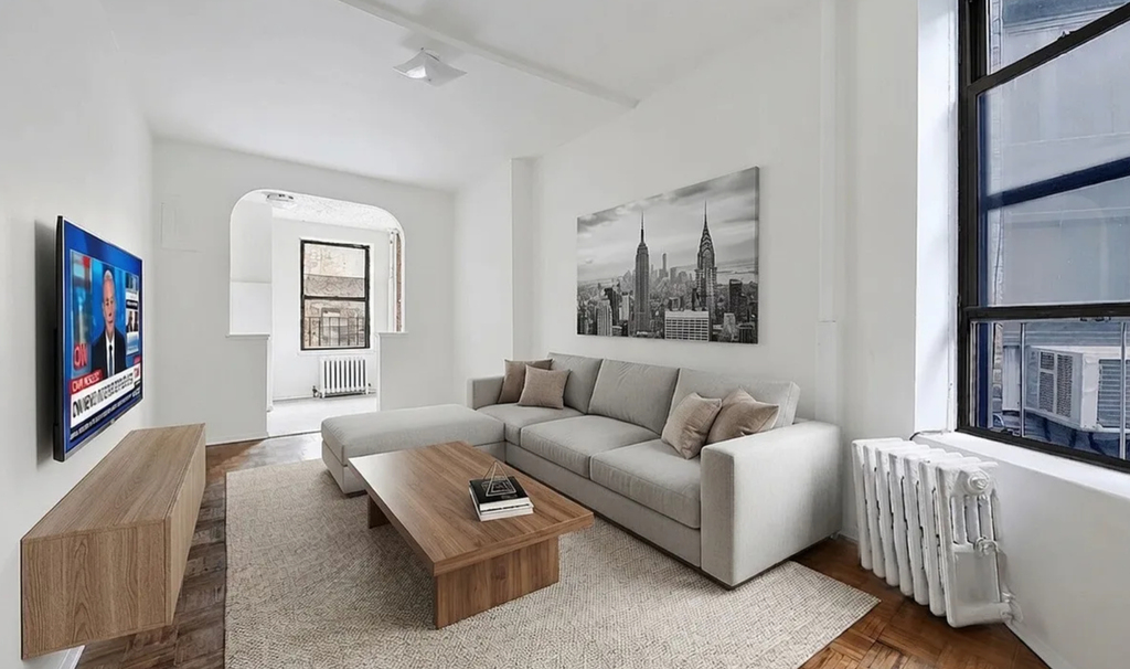 Copy of 325 East 89th Street, Unit 5e - Photo 0