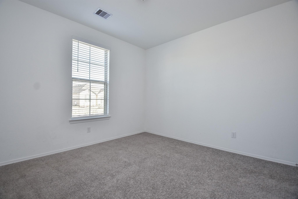 5715 Aurora Greens Lane - Photo 26