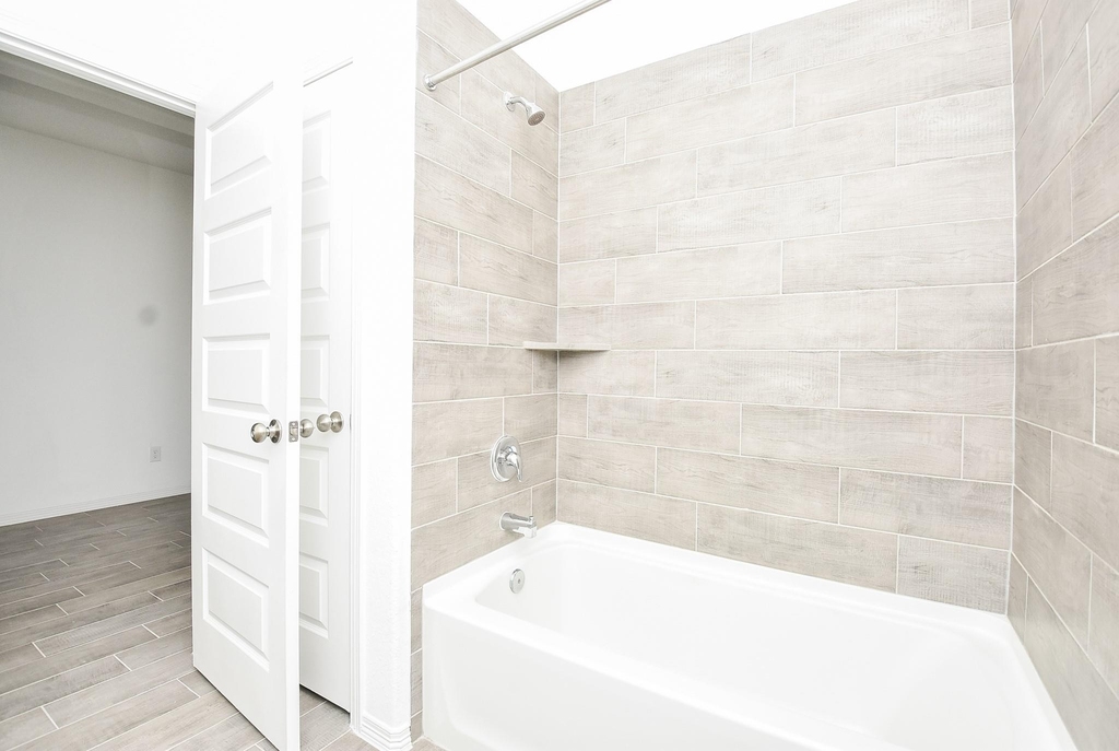 5715 Aurora Greens Lane - Photo 24