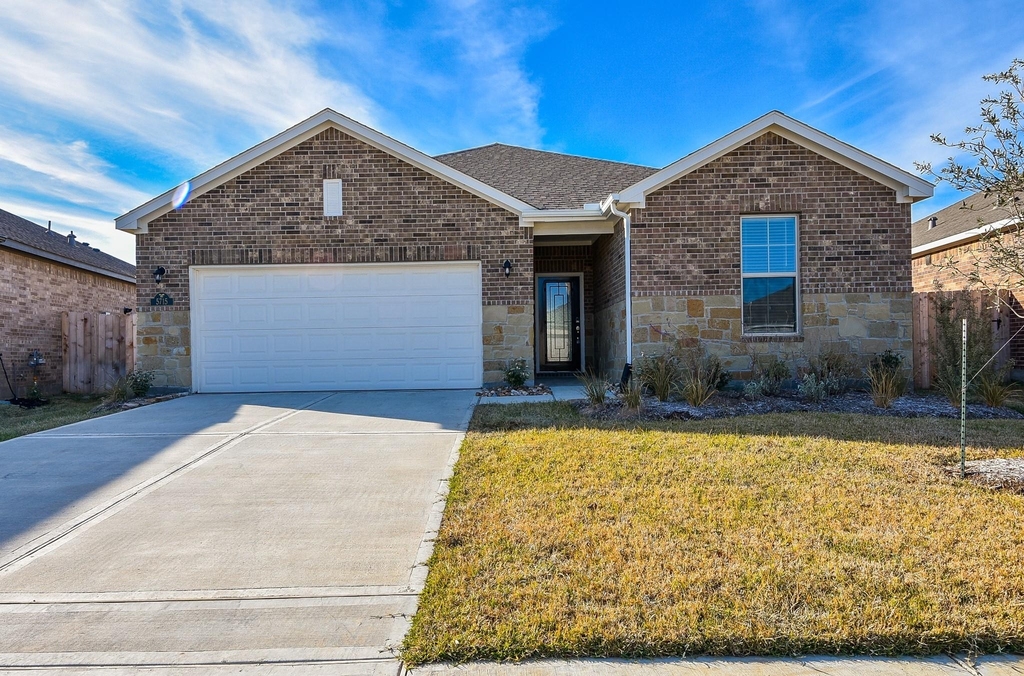 5715 Aurora Greens Lane - Photo 0