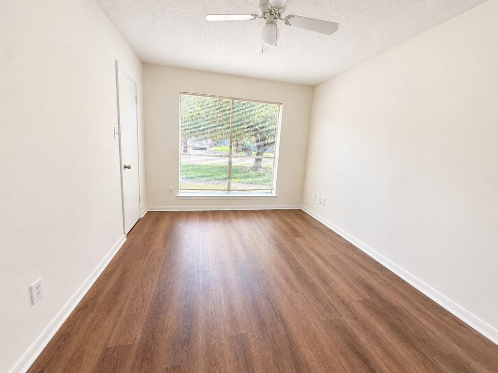 18023 Lago Forest Drive - Photo 8