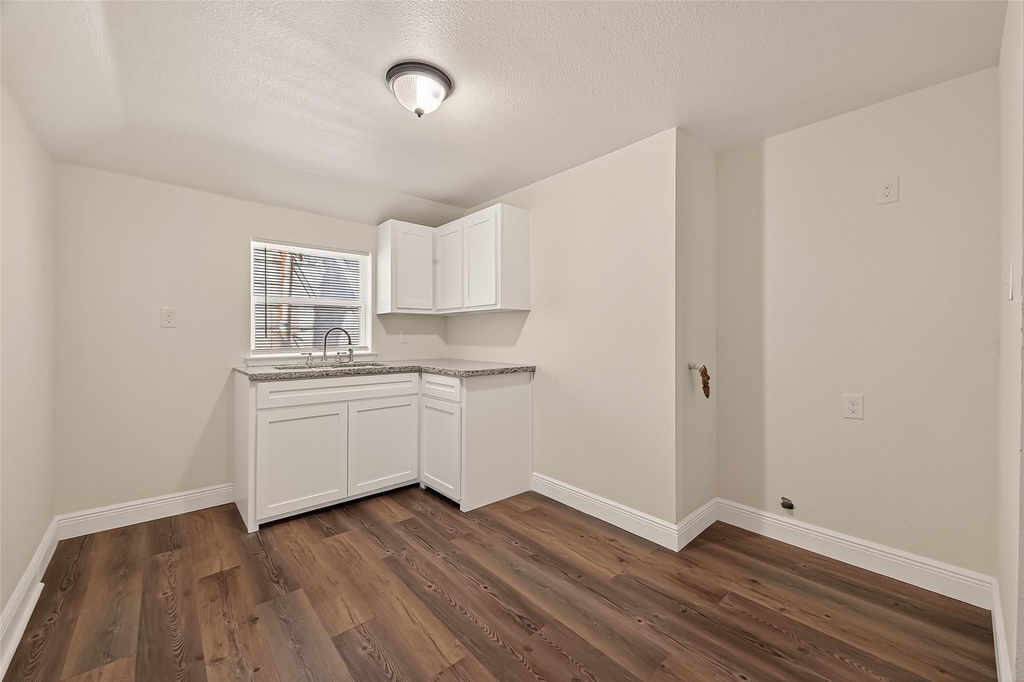 4901 Stimson Street - Photo 2