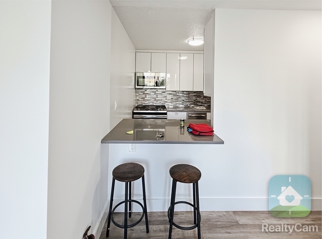 490 2nd Avenue - Photo 3
