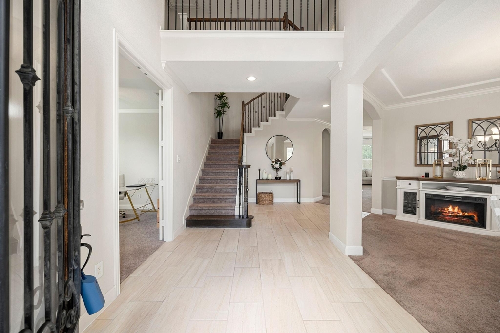 9338 Taylor Cliff Lane - Photo 12