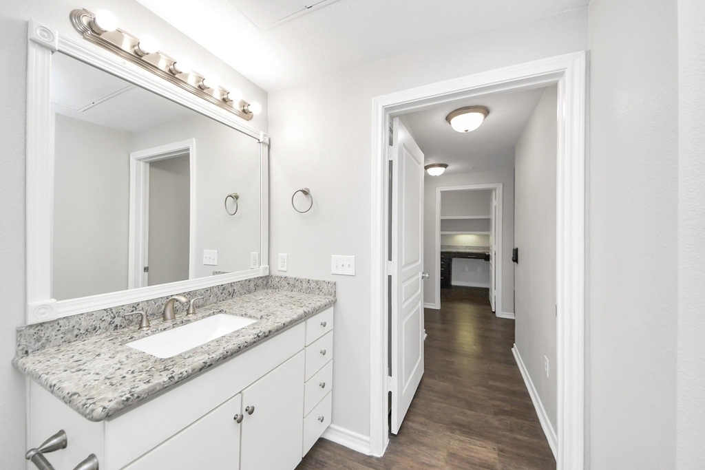 3003 Memorial Court - Photo 15