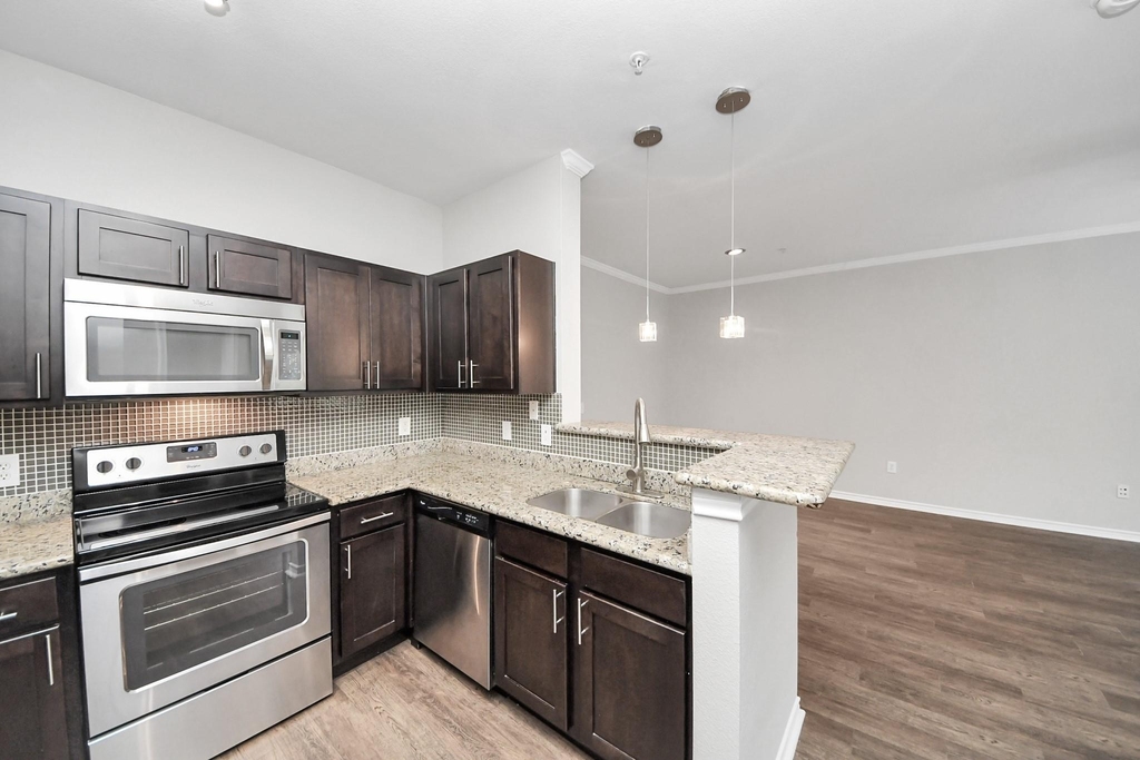 3003 Memorial Court - Photo 11