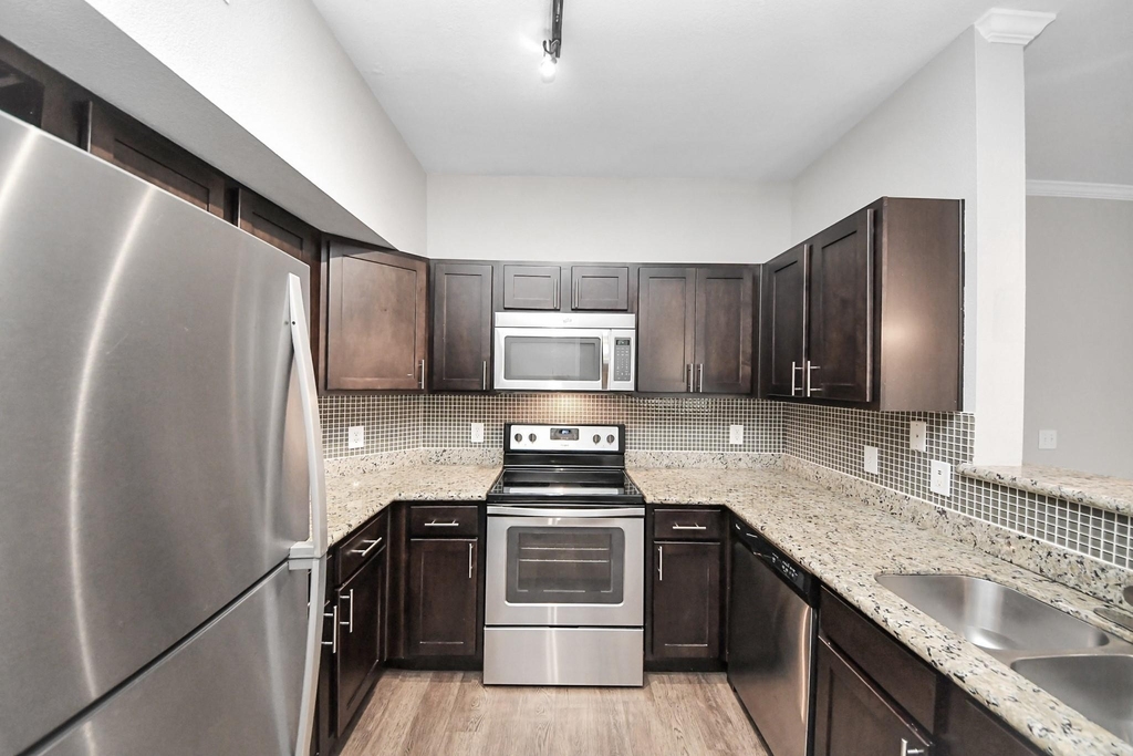 3003 Memorial Court - Photo 12