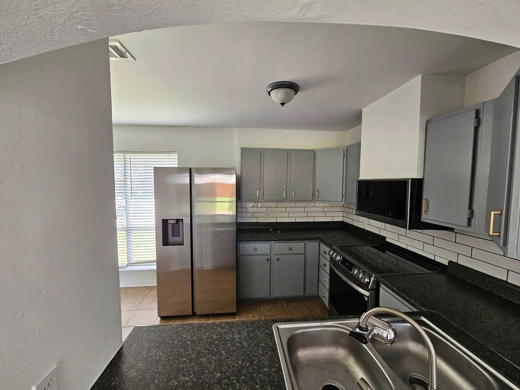 20806 Westgreen Court - Photo 12