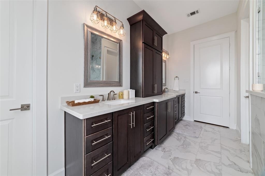 710 Delano Street - Photo 16