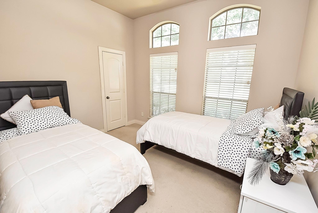 6308 Silver Thistle Lane - Photo 21