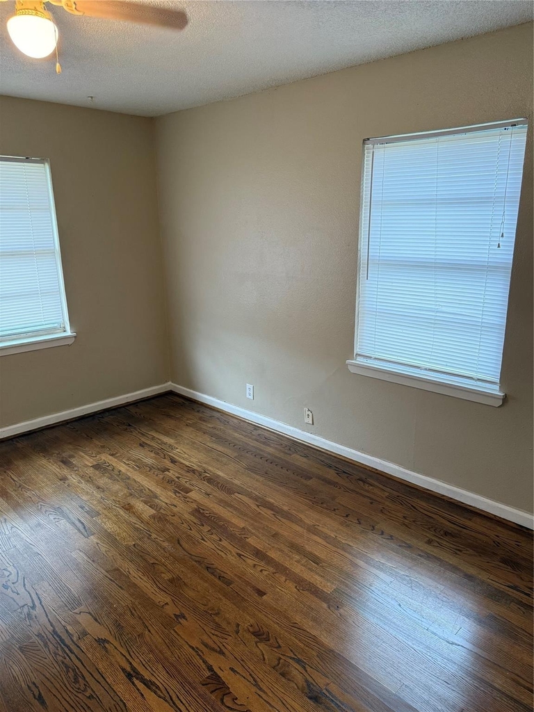 216 Schilling Street - Photo 5