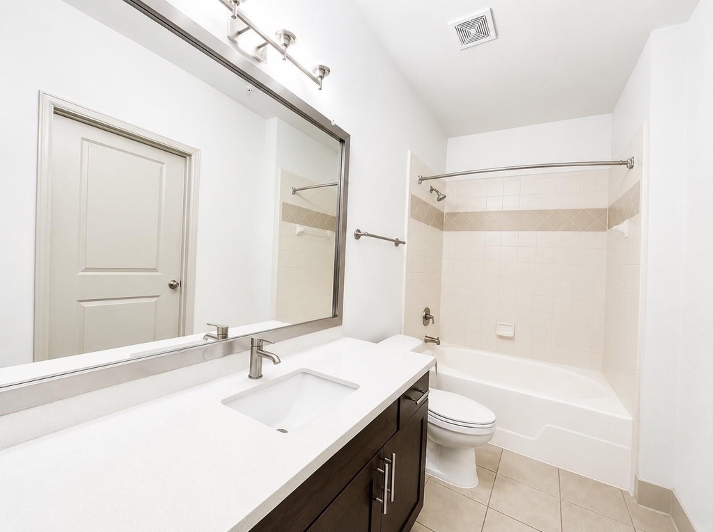 2222 Smith Street - Photo 10