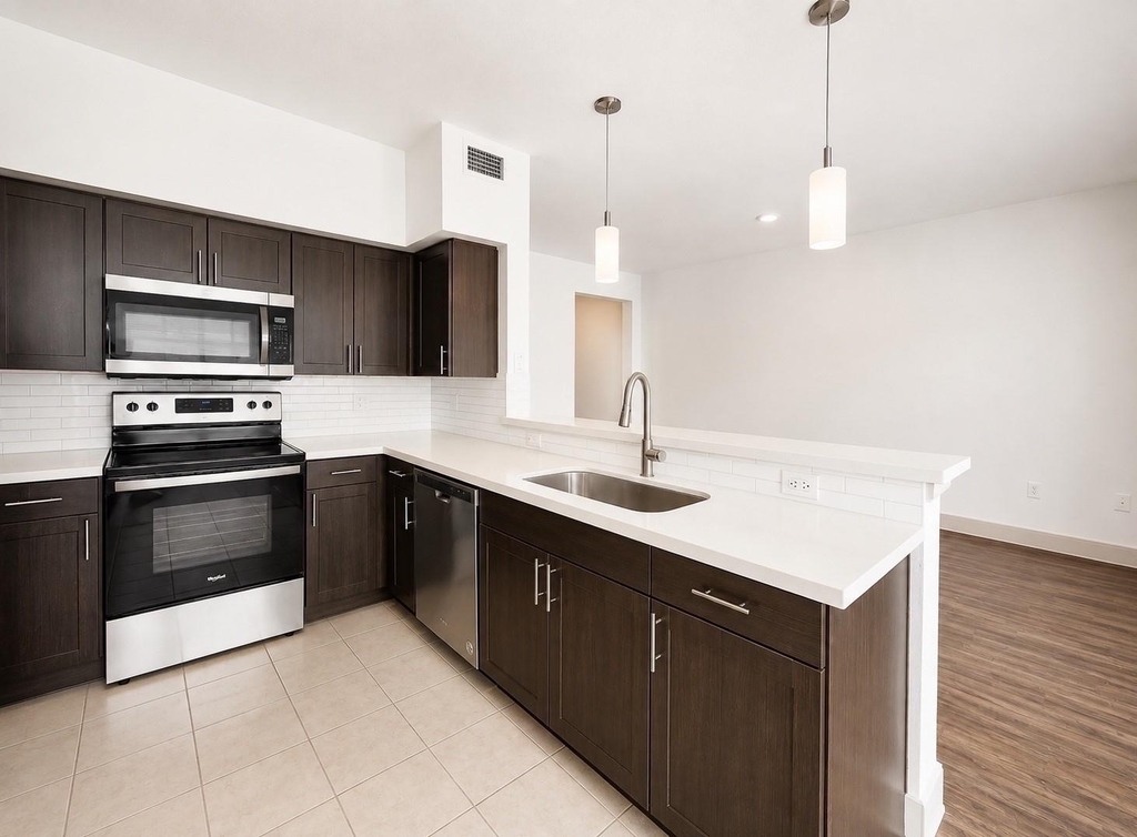 2222 Smith Street - Photo 3