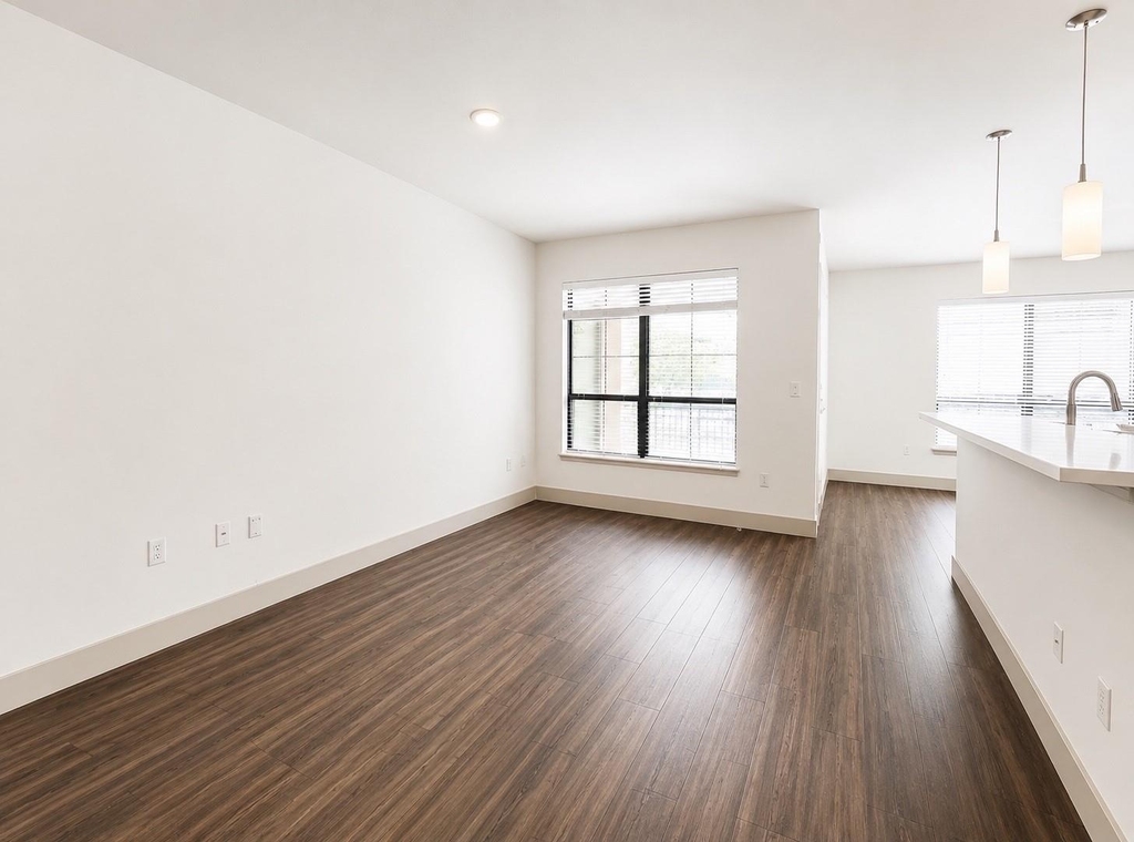 2222 Smith Street - Photo 1