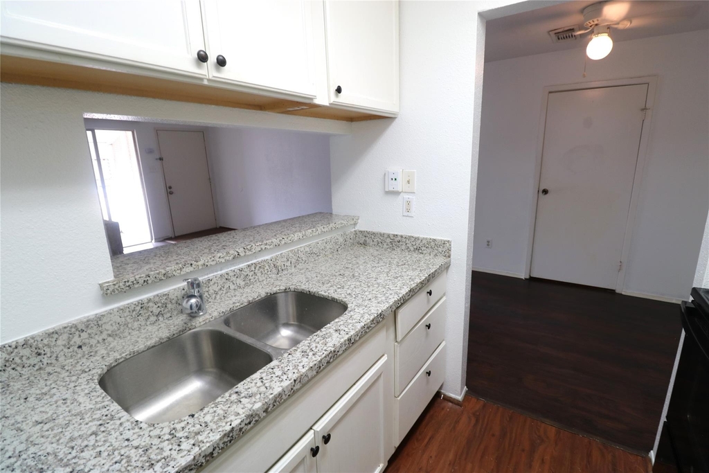 12659 Ashford Meadow Drive - Photo 7