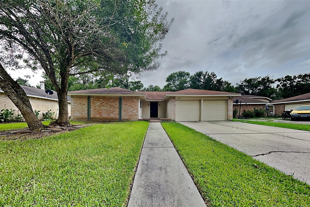 16854 Gleneagle Drive N - Photo 0