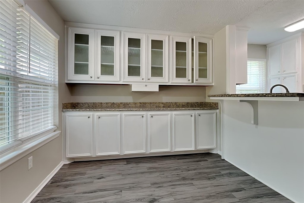 16854 Gleneagle Drive N - Photo 8