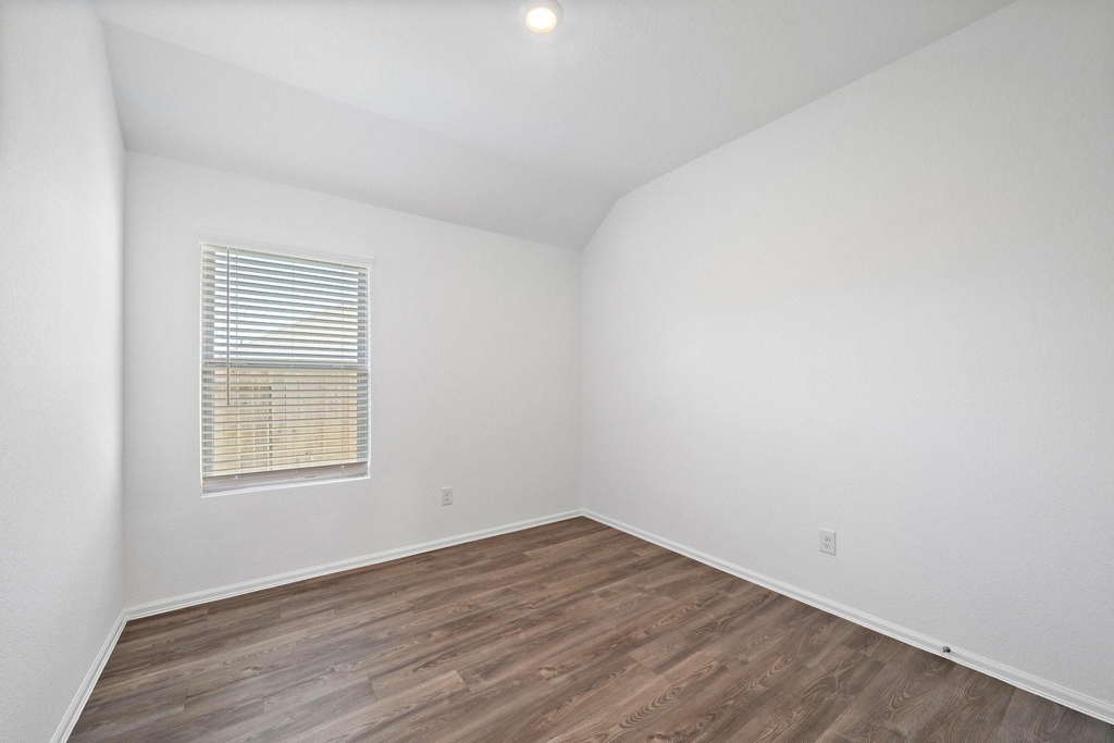 5010 Lavaridge Drive - Photo 12
